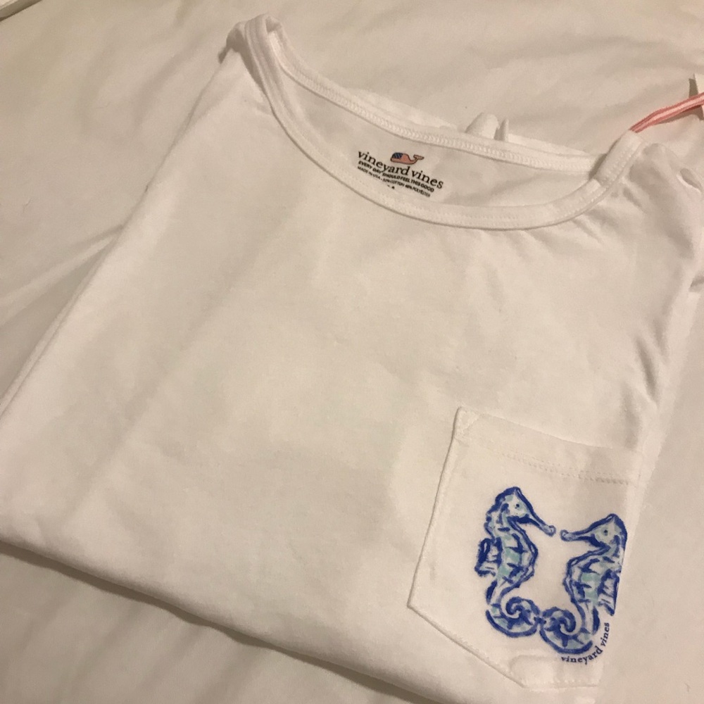 Vineyard Vines seahorse  T-shirt
